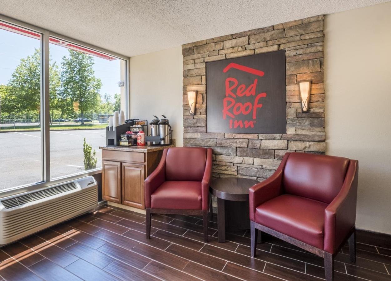 Red Roof Inn Dumfries-Quantico Bagian luar foto