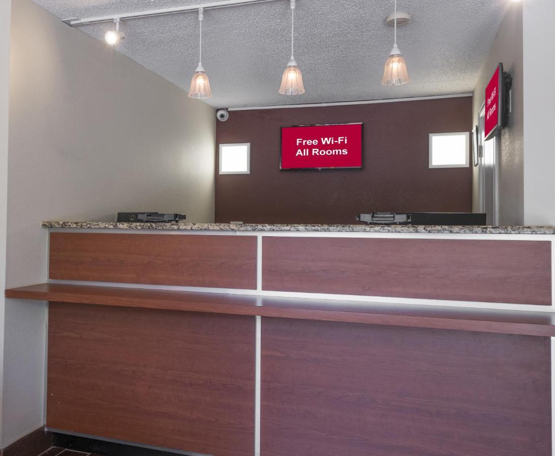 Red Roof Inn Dumfries-Quantico Bagian luar foto